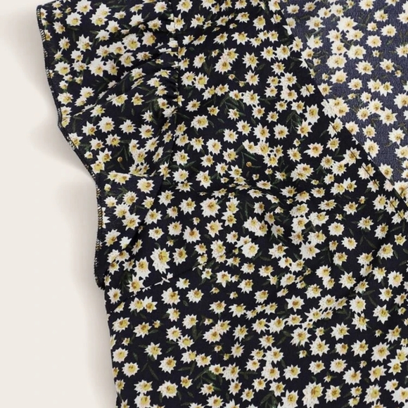 NEW SHEIN plus Ditsy floral print set - Picture 2 of 4